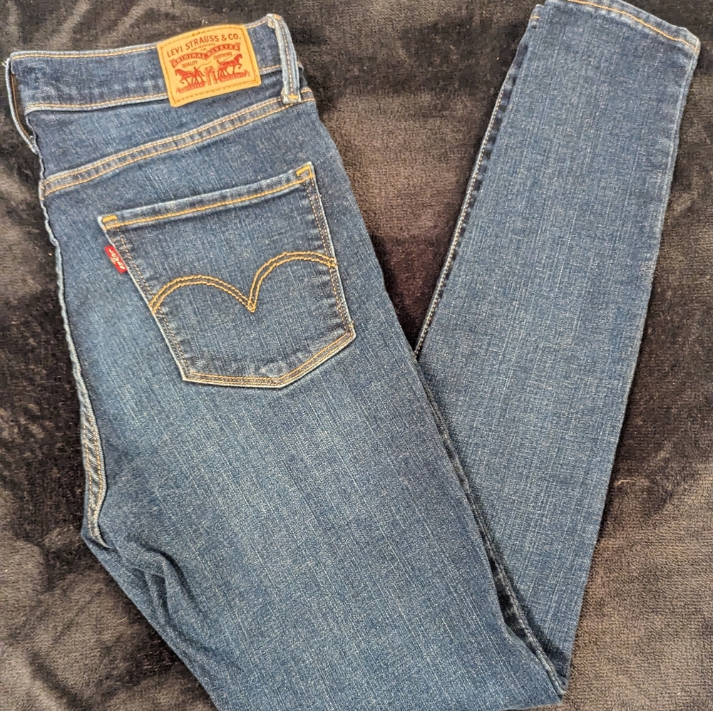 Levi 720 High Rise Skinny Jeans